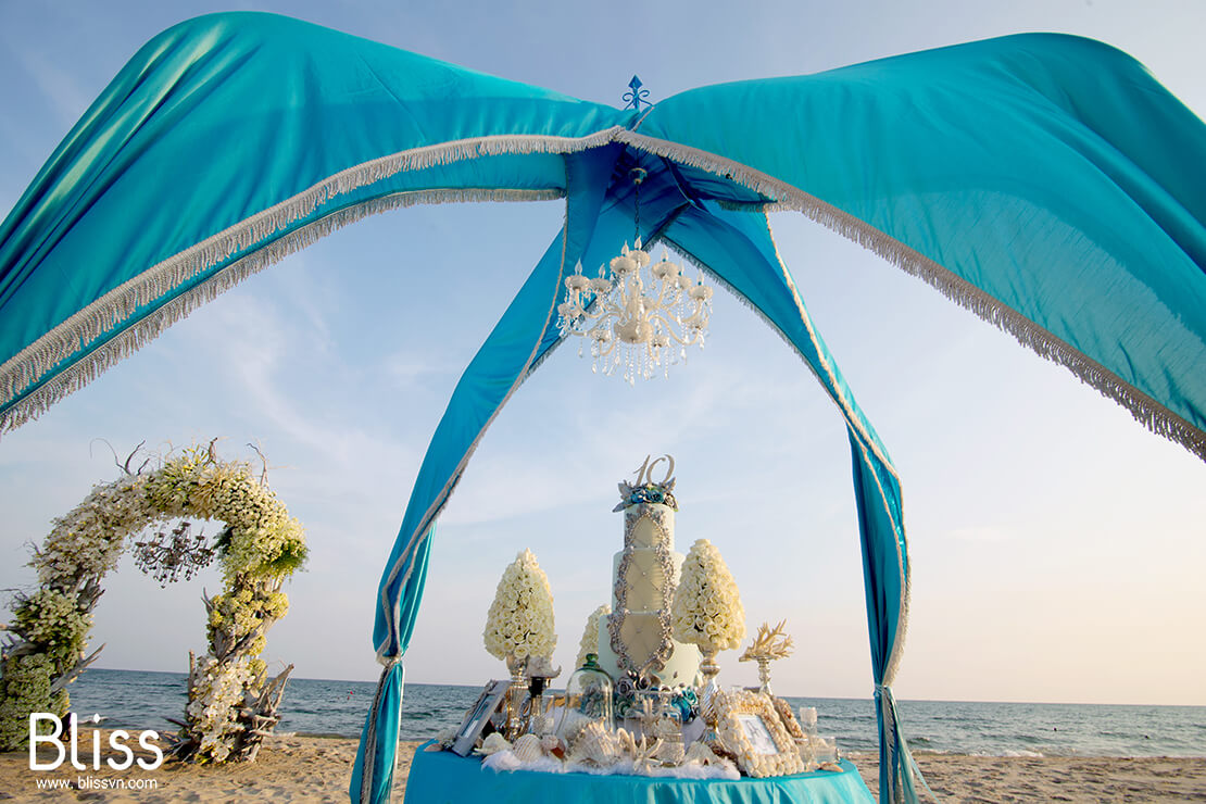 bliss wedding planner vietnam, beach wedding in vietnam,