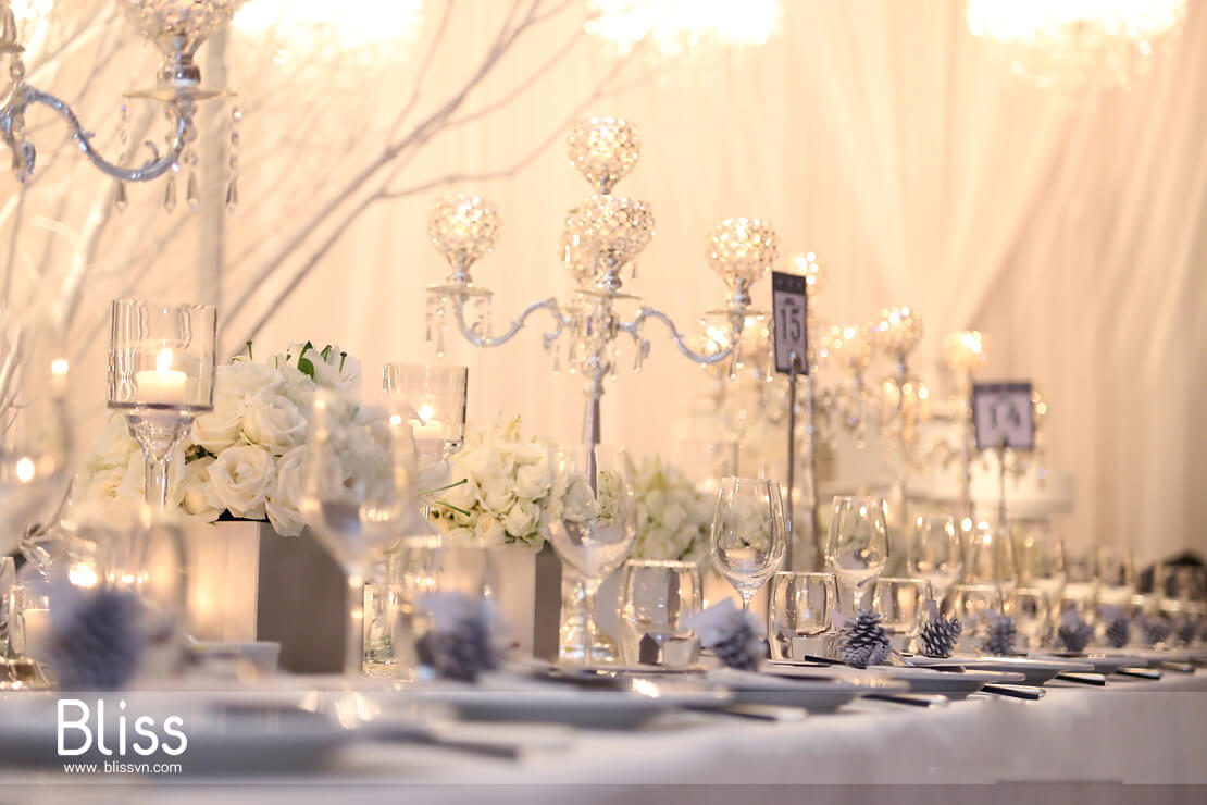 christmas wedding concept in park hyatt vietnam by bliss wedding planner vietnam