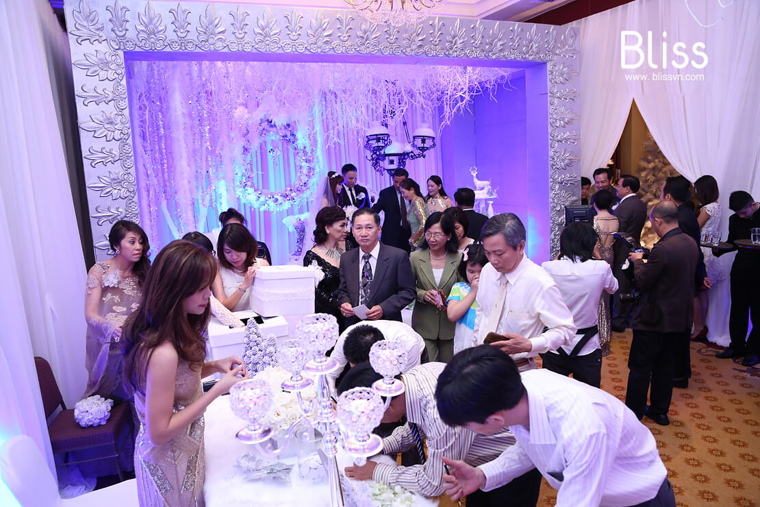 trang trí tiệc cưới mùa noel bliss wedding planner vietnam