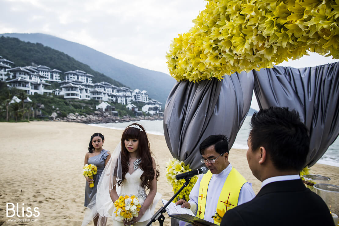 tiệc cưới bãi biển Đà nẵng, bliss wedding planner việt nam