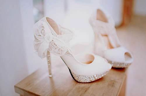 Cách chọn giày cưới cho cô dâu