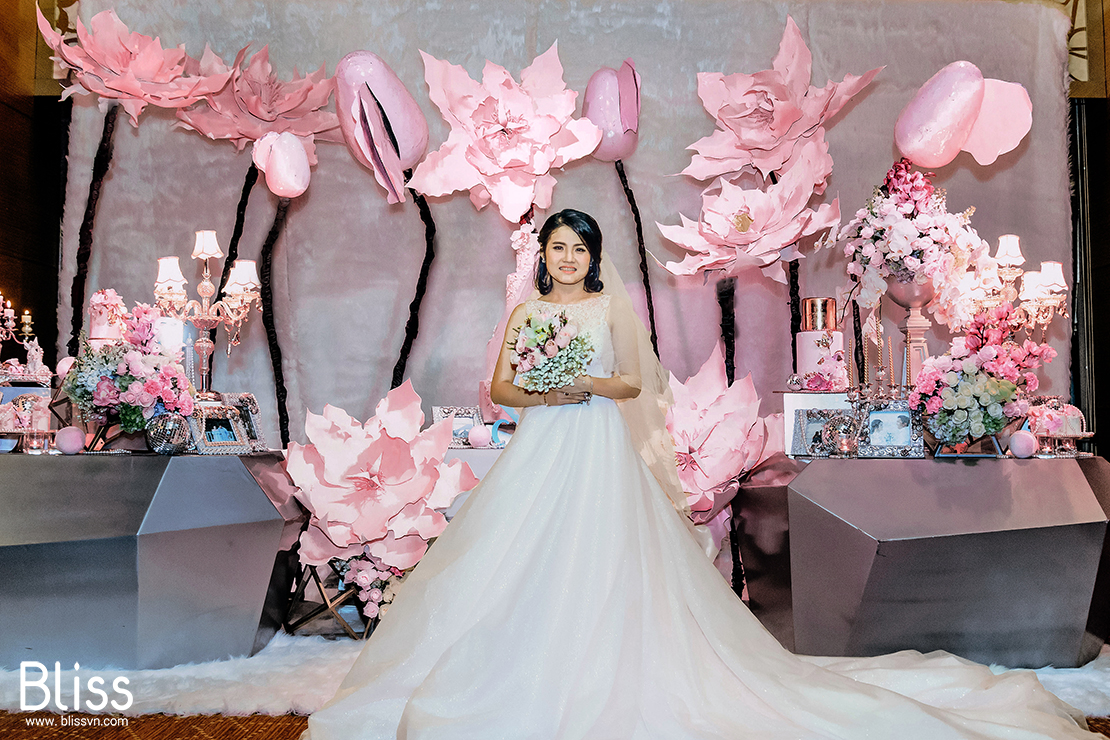 trang trí bàn gallery tiệc cưới cao cấp bliss wedding planner việt nam