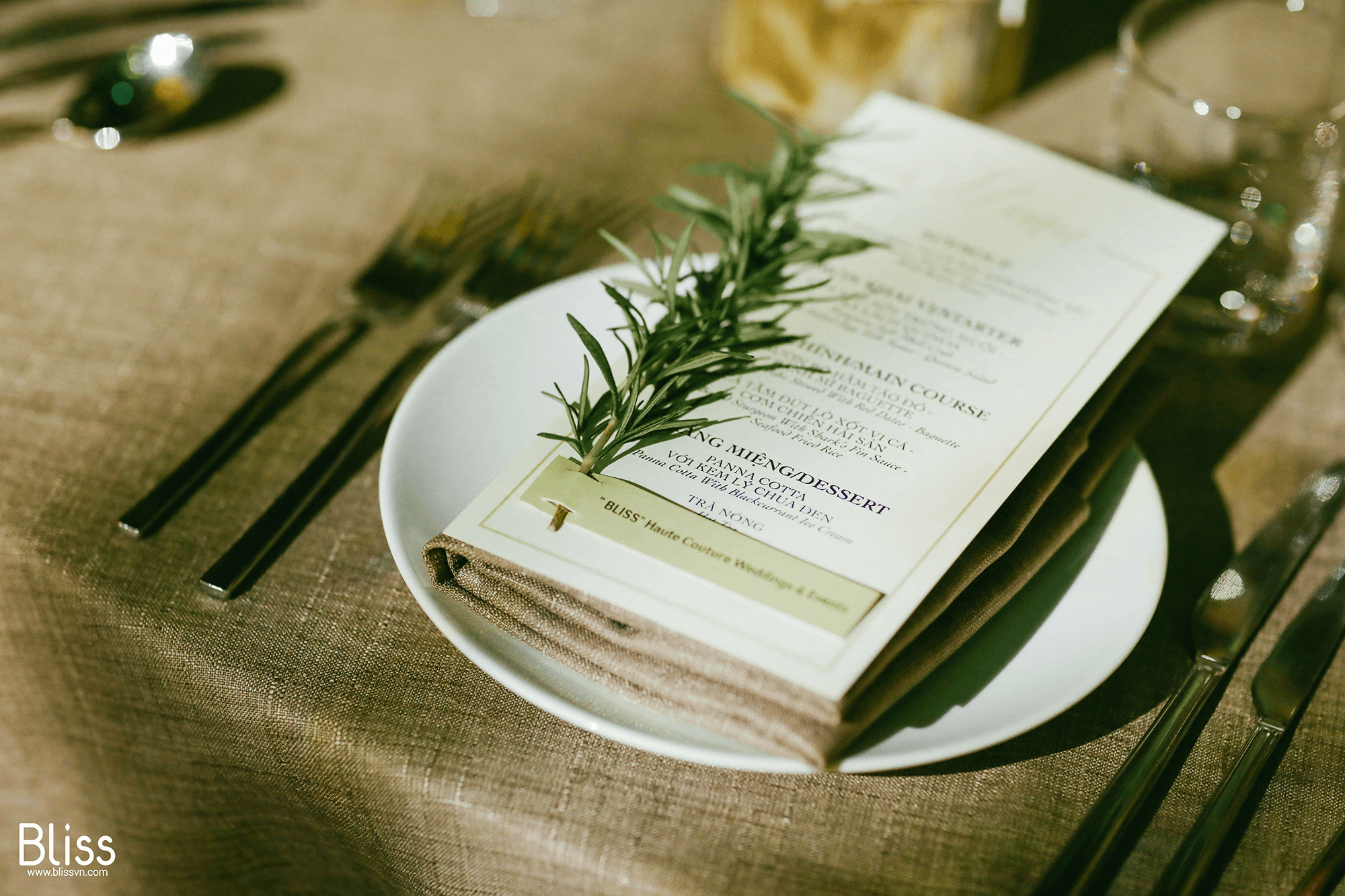 thực đơn, menu bàn tiệc đám cưới Cường Đôla