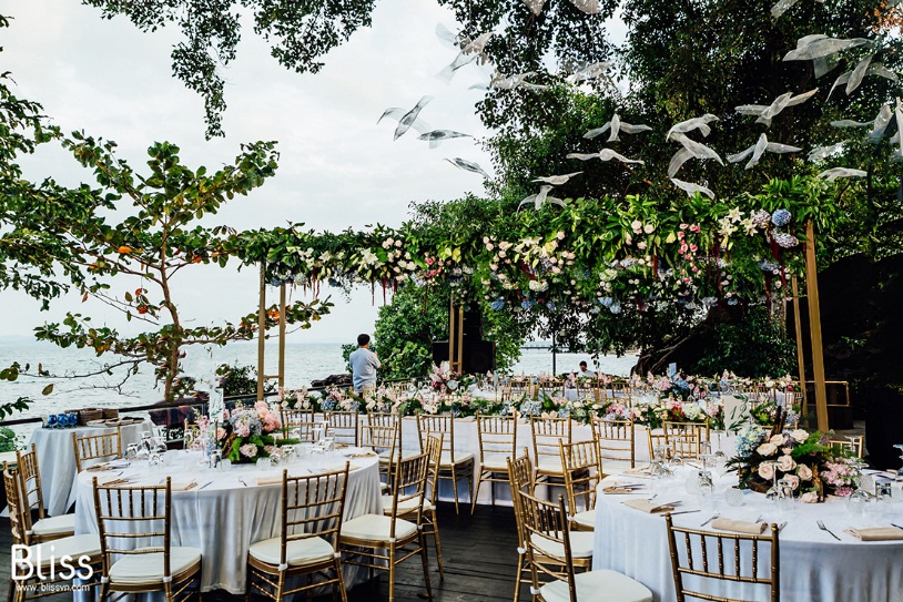 Vietnam beach weddings