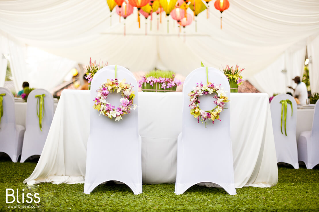 beach wedding in hoi an