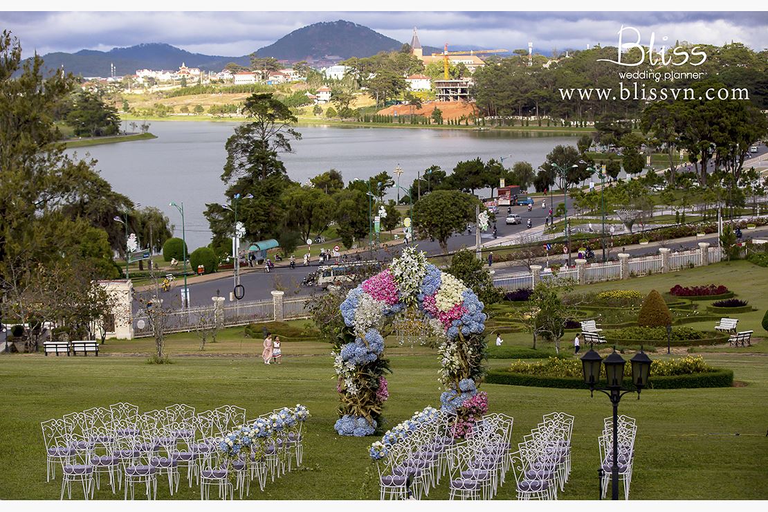 Bliss wedding Vietnam