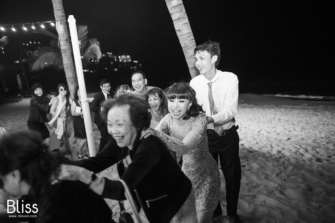 Vietnam beach weddings