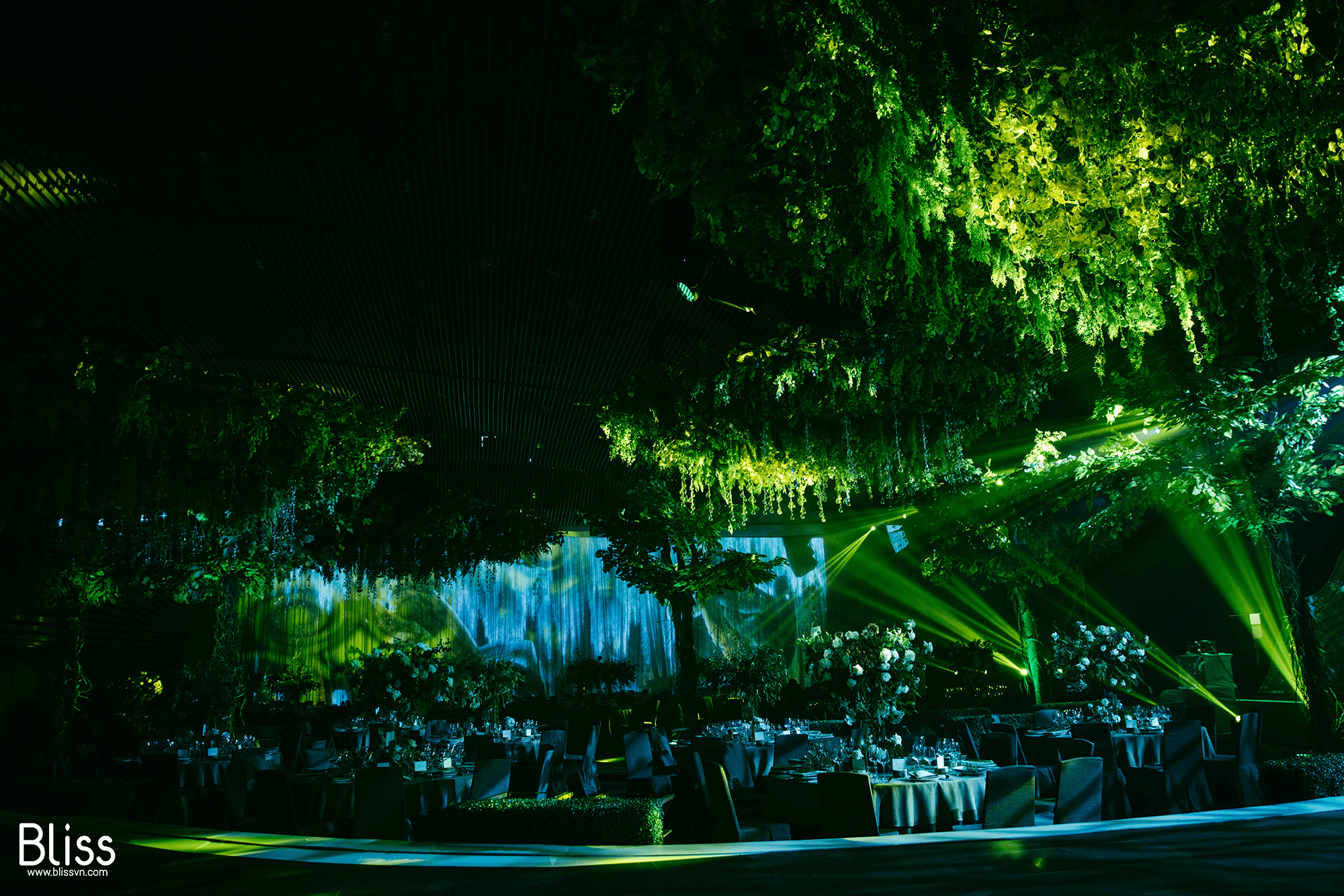 Luxury wedding decoration in vietnam, bliss wedding event vietnam