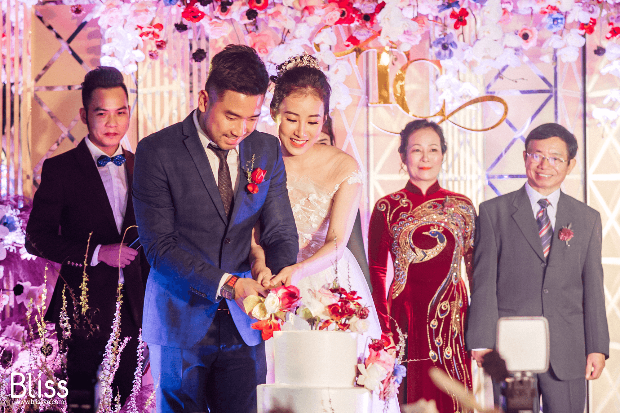 Rose garden wedding in Quang Ngai