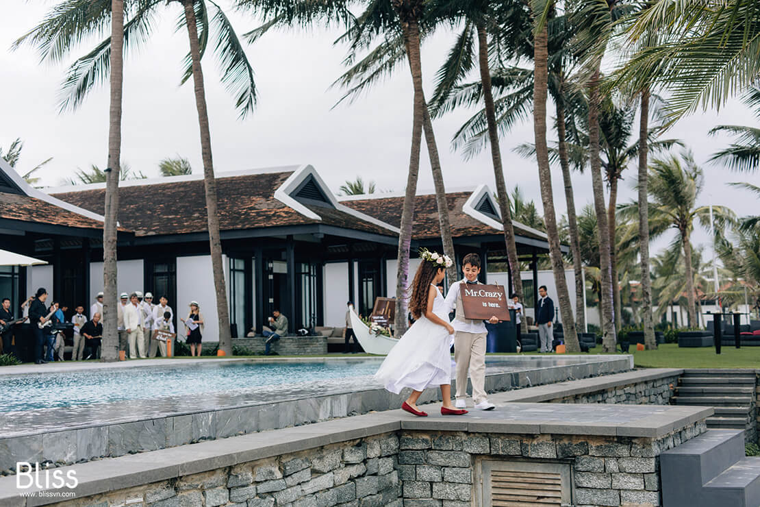 Vietnam beach wedding decoration